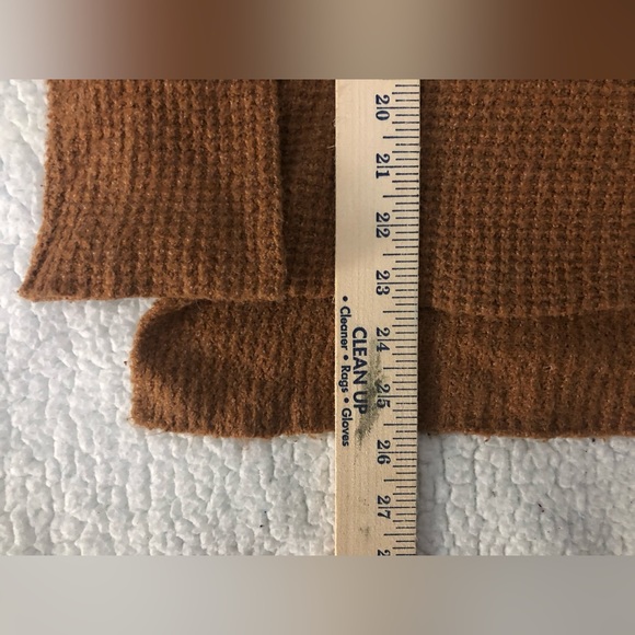 Woman’s Brown Sweater - Picture 4 of 5